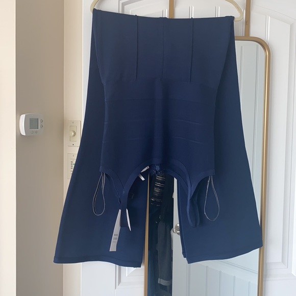 NWT Herve Leger Cropped Flare-leg Jumpsuit - Picture 16 of 16